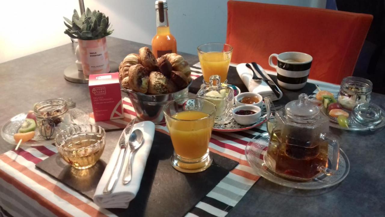 B&B Au Moulin De Riottier Jayat エクステリア 写真